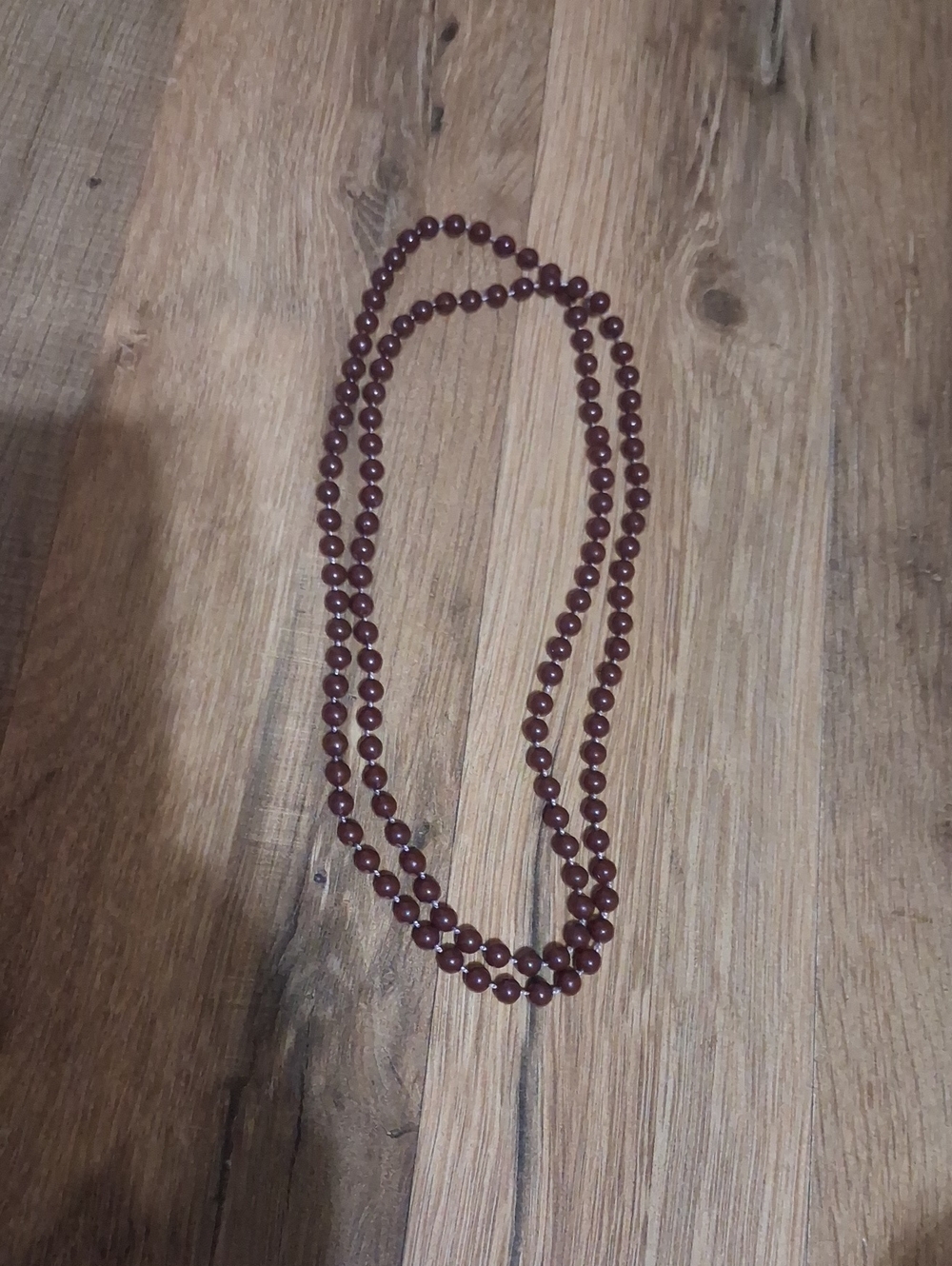 Classic Dark Red Beaded Women's Necklace - Unbranded